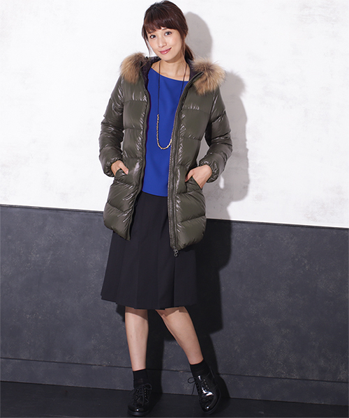 NANO universe(ナノユニバース)の「DUVETICA/KAPPA Natur Fur-Fin Racoon(ダウンジャケット/コート・レディース・チャコール/グレイッシュベージュ/カーキ・40/38)」の20枚目の写真