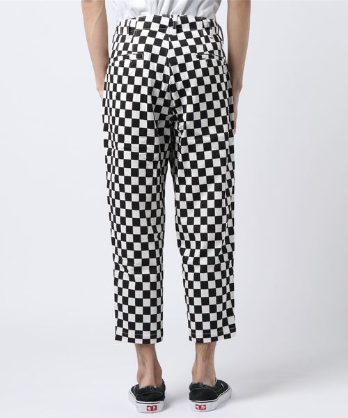 FAT(エフエイティー)の「ACHROMATIC(チノパンツ・メンズ・ホワイト/ブラック・SKINNY(L)/FAT(XL)/JUMBO(XXL)/TITCH(M))」の4枚目の写真