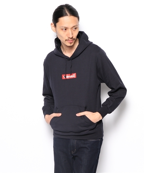 WHO'S WHO gallery(フーズフーギャラリー)の「【rinevuos】BOXパーカー(パーカー・メンズ・グレー/ネイビー・MEDIUM/SMALL)」の2枚目の写真