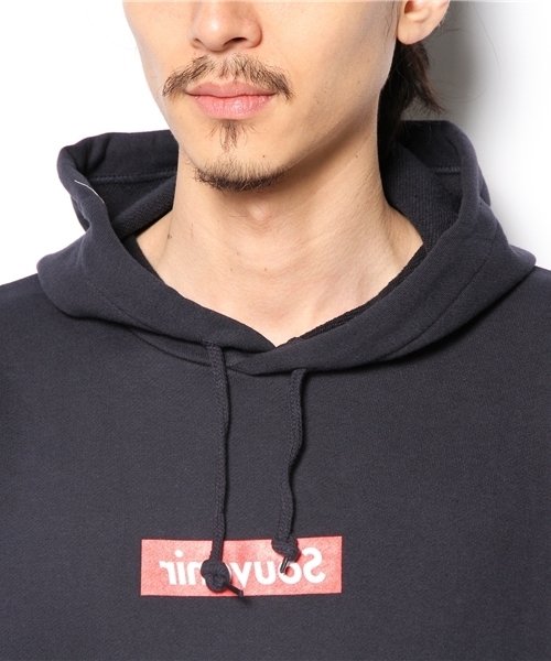 WHO'S WHO gallery(フーズフーギャラリー)の「【rinevuos】BOXパーカー(パーカー・メンズ・グレー/ネイビー・MEDIUM/SMALL)」の6枚目の写真