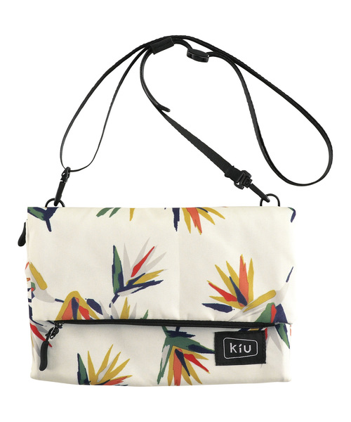 KiU（キウ）の「ウォーターリパレントストレージサコッシュ【2】（ショルダーバッグ・メンズ・ブラック/ネイビー/レッド/オフホワイト/ブルー/アイボリー/ホワイト系その他/ブラック系その他/ブルー系その他/レオパード・FREE）」の4枚目の写真