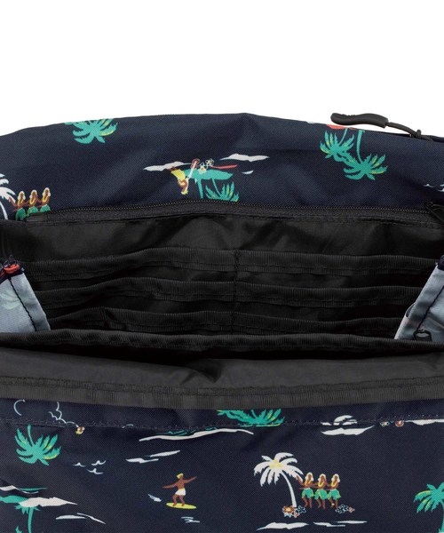 KiU（キウ）の「ウォーターリパレントストレージサコッシュ【2】（ショルダーバッグ・メンズ・ブラック/ネイビー/レッド/オフホワイト/ブルー/アイボリー/ホワイト系その他/ブラック系その他/ブルー系その他/レオパード・FREE）」の12枚目の写真