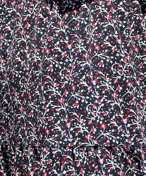 libelle more(リベル モア)の「小花柄ティアードマキシワンピース(ワンピース・レディース・ブラック/オフホワイト/カーキ・LL/M/L)」の17枚目の写真