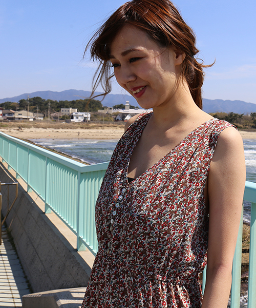 libelle more(リベル モア)の「小花柄ティアードマキシワンピース(ワンピース・レディース・ブラック/オフホワイト/カーキ・LL/M/L)」の20枚目の写真