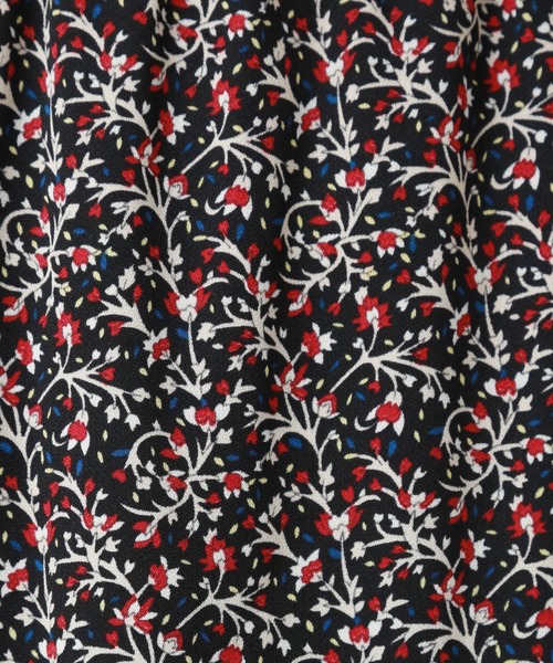 libelle more(リベル モア)の「小花柄ティアードマキシワンピース(ワンピース・レディース・ブラック/オフホワイト/カーキ・LL/M/L)」の4枚目の写真