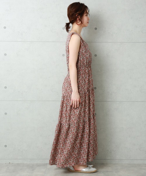 libelle more(リベル モア)の「小花柄ティアードマキシワンピース(ワンピース・レディース・ブラック/オフホワイト/カーキ・LL/M/L)」の10枚目の写真