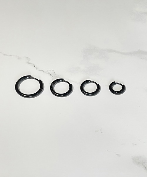 BROTHERHOOD(ブラザーフッド)の「【BROTHERHOOD】サージカル ステンレス ストリング フープ ピアス(ピアス(片耳用)・メンズ・ピンクゴールド/ブラック/ゴールド/シルバー/その他1/その他6/その他4/その他3/その他5/その他2・SMALL/MEDIUM/LARGE/X-LARGE)」の17枚目の写真