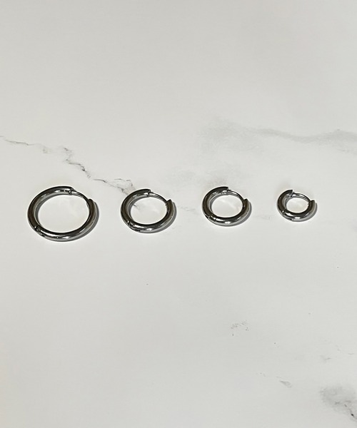 BROTHERHOOD(ブラザーフッド)の「【BROTHERHOOD】サージカル ステンレス ストリング フープ ピアス(ピアス(片耳用)・メンズ・ピンクゴールド/ブラック/ゴールド/シルバー/その他1/その他6/その他4/その他3/その他5/その他2・SMALL/MEDIUM/LARGE/X-LARGE)」の14枚目の写真