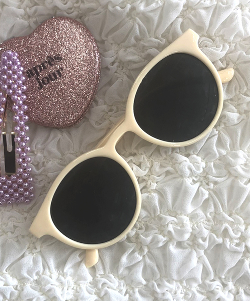 apres jour（アプレジュール）の「【apres jour×ARIAZ】レトロサングラス（サングラス・レディース・スモークピンク/モカ/ライトピンク/オフホワイト・FREE）」の2枚目の写真