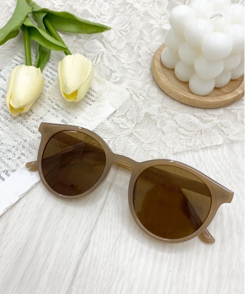 apres jour（アプレジュール）の「【apres jour×ARIAZ】レトロサングラス（サングラス・レディース・スモークピンク/モカ/ライトピンク/オフホワイト・FREE）」の3枚目の写真