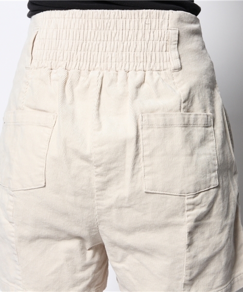 WEGO（ウィゴー）の「WEGO/コーデュロイハイウエストショーツ（その他パンツ・レディース・アイボリー/ダークグリーン/マスタード・FREE）」の10枚目の写真