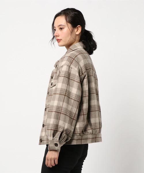 one way（ワンウェイ）の「裏ボアチェックジャケット（その他アウター・レディース・ホワイト/ベージュ/ライトグレー・M）」の4枚目の写真
