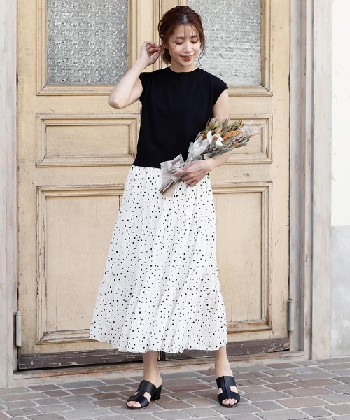 KOBE LETTUCE（コウベレタス）の「ランダムドットフレアロングスカート（スカート・レディース・オフホワイト/ブラック/ライトベージュ・FREE）」の9枚目の写真