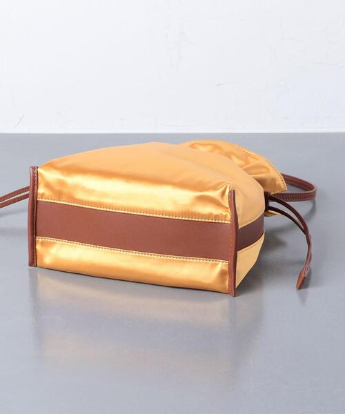 UNITED ARROWS(ユナイテッドアローズ)の「UWCS サテン ドローストリング バッグ◆(ショルダーバッグ・レディース・ダークブラウン/イエロー/オリーブ・FREE)」の12枚目の写真