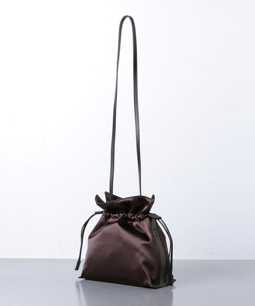UNITED ARROWS(ユナイテッドアローズ)の「UWCS サテン ドローストリング バッグ◆(ショルダーバッグ・レディース・ダークブラウン/イエロー/オリーブ・FREE)」の7枚目の写真