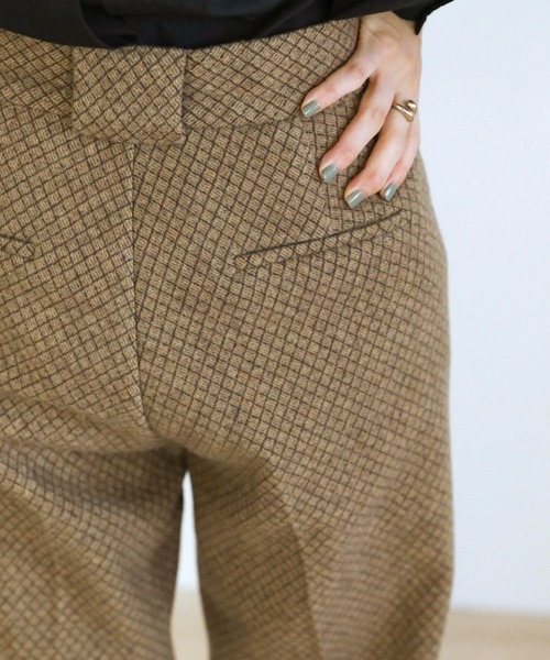 select MOCA（セレクトモカ）の「2020 A/W ハーリキンチェックパンツ(ウール混ストレートセンタープレスパンツ)（その他パンツ・レディース・ブラウン/カーキオリーブ・SMALL/MEDIUM）」の12枚目の写真