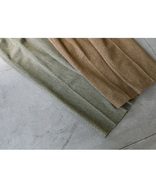 select MOCA（セレクトモカ）の「2020 A/W ハーリキンチェックパンツ(ウール混ストレートセンタープレスパンツ)（その他パンツ・レディース・ブラウン/カーキオリーブ・SMALL/MEDIUM）」の21枚目の写真