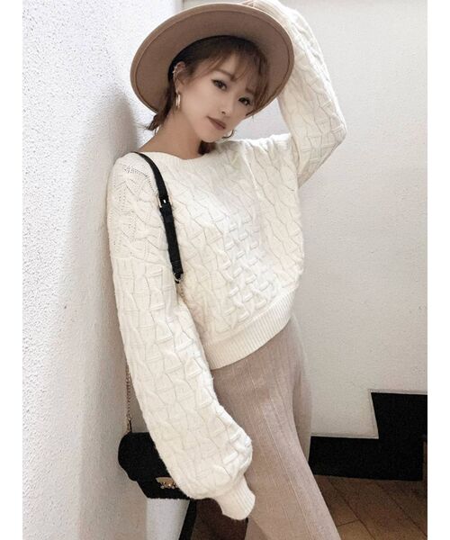 RESEXXY（リゼクシー）の「イレギュラーパターンニットトップス（ニット/セーター・レディース・ブラック/ベージュ/オフホワイト・FREE）」の14枚目の写真