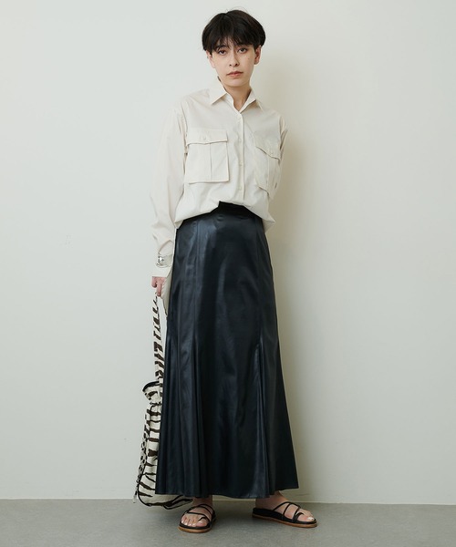 Whim Gazette(ウィムガゼット)の「サテンフレアスカート(スカート・レディース・ブラック/シルバー・36/38)」の10枚目の写真