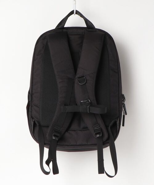 Aer（エアー）の「Aer（エアー）Day Pack2 X-PAC 高耐水・高耐久バッグ（バックパック/リュック・メンズ・ブラック・FREE）」の9枚目の写真