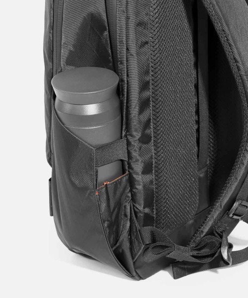 Aer（エアー）の「Aer（エアー）Day Pack2 X-PAC 高耐水・高耐久バッグ（バックパック/リュック・メンズ・ブラック・FREE）」の15枚目の写真