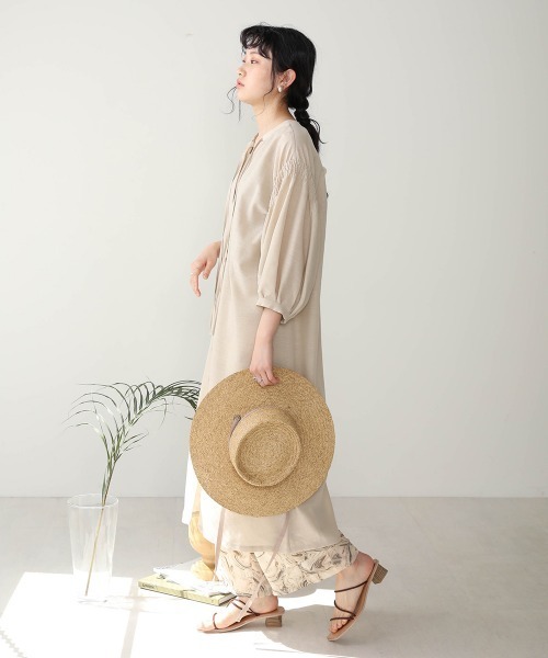 Bab（バブ）の「【WEB限定】前後2way袖ギャザーワンピース（ワンピース・レディース・ブラック/ベージュ/モカ・38）」の5枚目の写真