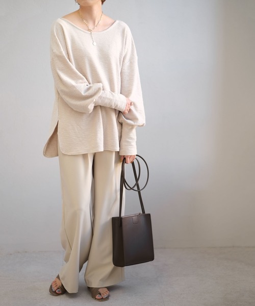 ＡＮＤＪ（アンドジェイ）の「背中開きTシャツチュニック（Tシャツ/カットソー・レディース・ブラック/カーキ/グレイッシュベージュ・M）」の6枚目の写真