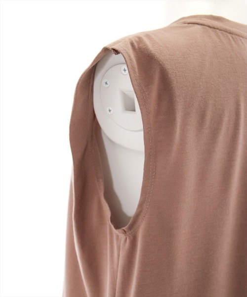 clear（クリア）の「ショルダータックフレンチTシャツ（Tシャツ/カットソー・レディース・ブラック/オフホワイト/グレイッシュベージュ/モカ/カーキ・F）」の11枚目の写真