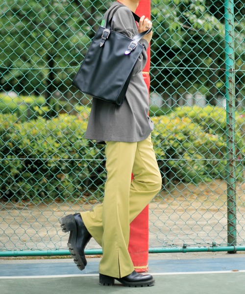 Adoon plain（アドーンプレーン）の「【Adoon plain】バックルベルトクリアバッグ（トートバッグ・メンズ・クリア/ブラック/ライトブルー・FREE）」の9枚目の写真