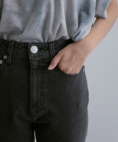 vis-`a-vis（ビサビ）の「【WEB限定】【追加生産】スリットスキニーパンツ（デニムパンツ・レディース・ブルー/ホワイト/スミクロ・M/S/L/SS）」の8枚目の写真