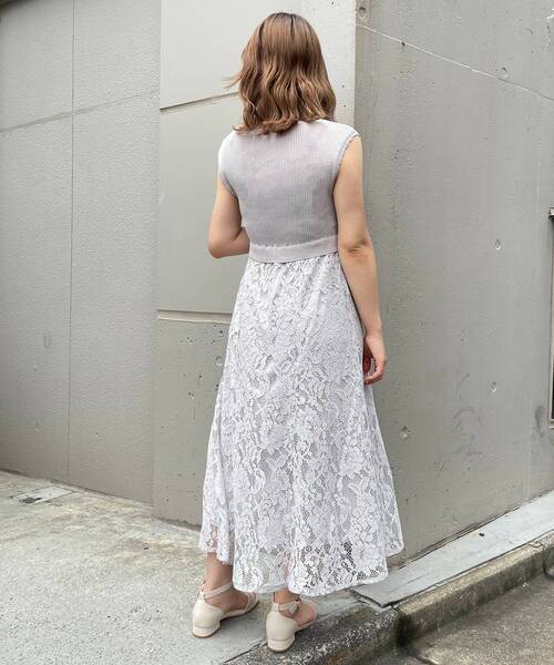 MAJESTIC LEGON（マジェスティックレゴン）の「ニットドッキングレースワンピ（ワンピース・レディース・ベージュ/グレー/オフホワイト/ピンクベージュ/ブラック・SMALL/MEDIUM）」の8枚目の写真