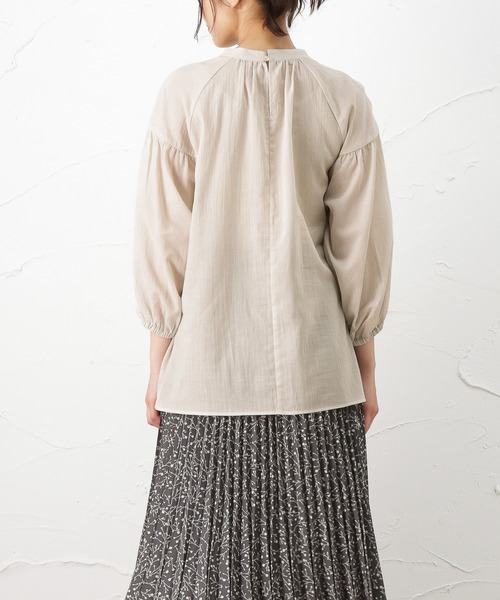 NAVY（ネイビー）の「綿シフォンプチハイネックブラウス（シャツ/ブラウス・レディース・ピンク/ブラック/ライトグレー・フリー）」の11枚目の写真