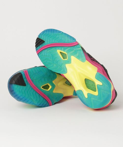 Reebok(リーボック)の「NERF カミカゼ II ロー / NERFf Kamikaze II Low Shoes(スニーカー・メンズ・ブラック系その他・26.0cm/26.5cm/25.0cm/28.0cm/25.5cm/27.5cm/27.0cm)」の8枚目の写真