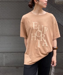 RIVE DROITE | リラックスした着心地で体形カバーも叶う　ランダムロゴカットソー(Tシャツ/カットソー)