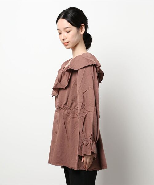 RETRO GIRL（レトロガール）の「フリル襟チュニックブラウス（シャツ/ブラウス・レディース・ブラック/ピンク/ライトベージュ・FREE）」の10枚目の写真