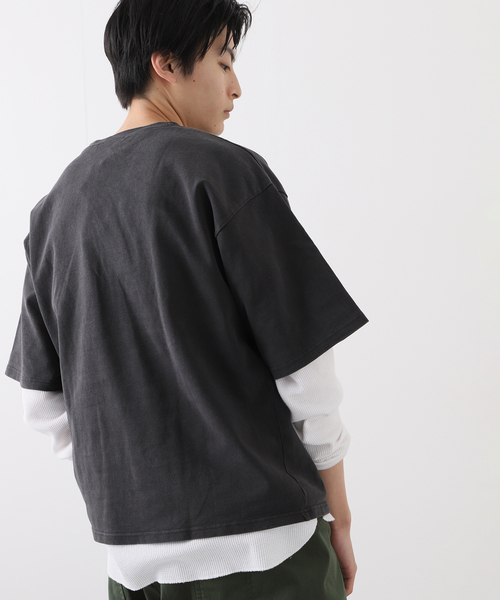 JOURNAL STANDARD（ジャーナルスタンダード）の「ハートランドコットン ピグメント Tシャツ（Tシャツ/カットソー・メンズ・チャコールグレー/ベージュ/ネイビー/オレンジ/グリーン・MEDIUM/LARGE）」の2枚目の写真