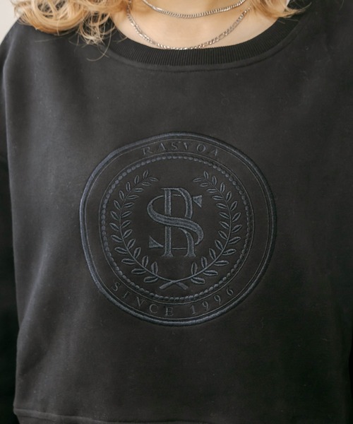 RASVOA(ラスボア)の「エンブレムクロップドスウェット(スウェット・レディース・ブラック/オフホワイト・FREE)」の16枚目の写真