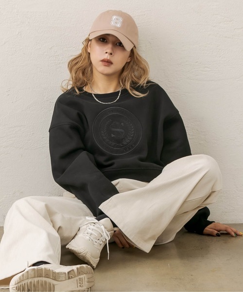 RASVOA(ラスボア)の「エンブレムクロップドスウェット(スウェット・レディース・ブラック/オフホワイト・FREE)」の9枚目の写真