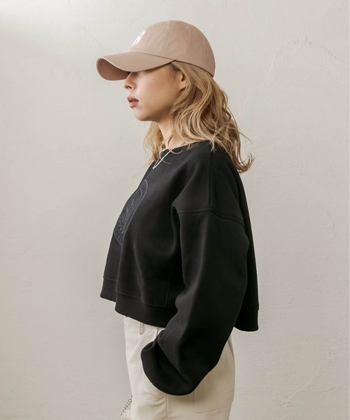 RASVOA(ラスボア)の「エンブレムクロップドスウェット(スウェット・レディース・ブラック/オフホワイト・FREE)」の6枚目の写真