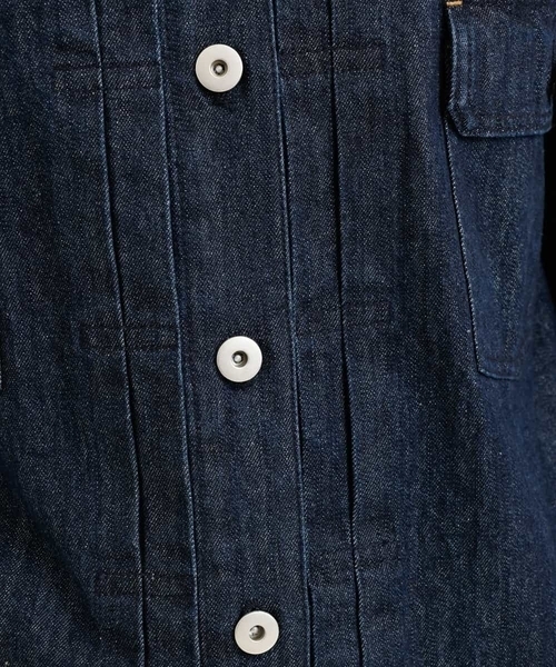 a.v.v（アーヴェヴェ）の「ゆったりデニムGジャン（デニムジャケット・レディース・ネイビー・36/38/40/42/34）」の6枚目の写真