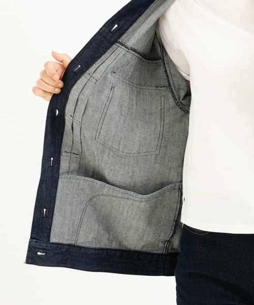 a.v.v（アーヴェヴェ）の「ゆったりデニムGジャン（デニムジャケット・レディース・ネイビー・36/38/40/42/34）」の10枚目の写真