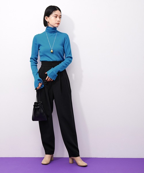 ADAM ET ROPE'（アダムエロペ）の「アンチピリングリブタートルネック（ニット/セーター・レディース・ブラック/サックスブルー/ピンク/キナリ・FREE）」の16枚目の写真