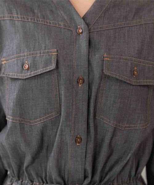 PREFERIR（プレフェリール）の「ライトデニムバンドカラーワンピース（シャツワンピース・レディース・ネイビー/ブラック・SMALL/MEDIUM/LARGE）」の9枚目の写真