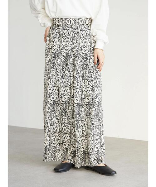 Furryrate（ファーリーレート）の「・furry rate ペイズリーフレアスカンツ＊（その他パンツ・レディース・ブラック/ベージュ・FREE）」の5枚目の写真