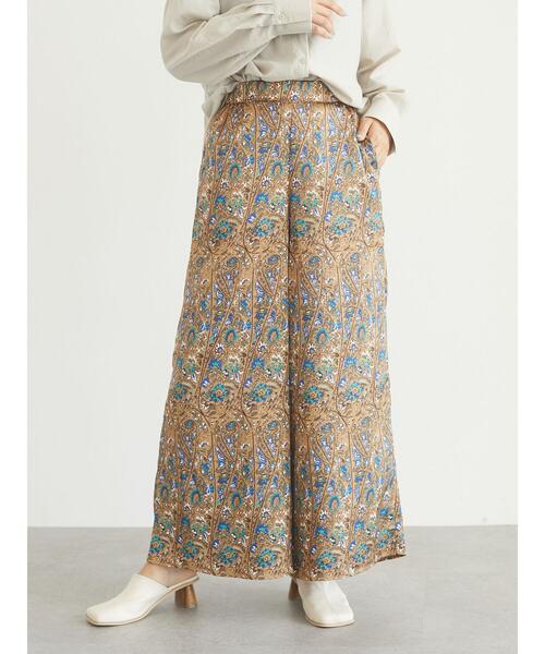 Furryrate（ファーリーレート）の「・furry rate ペイズリーフレアスカンツ＊（その他パンツ・レディース・ブラック/ベージュ・FREE）」の2枚目の写真