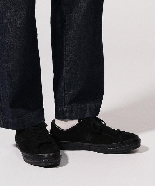 TOMORROWLAND （トゥモローランド）の「CONVERSE ONE STAR J SUEDE スニーカー（スニーカー・メンズ・ブラック・9/7/7.5/8/8.5）」の2枚目の写真