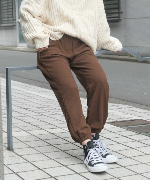 CORNERS（コーナーズ）の「ワッフルジョガーパンツ（スウェットパンツ・レディース・ブラック/ブラウン/ブルー/杢グレー・M）」の6枚目の写真