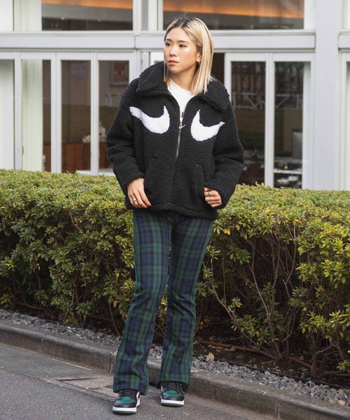 NIKE（ナイキ）の「NIKE Womens Sherpa Full-Zip Jacket DD5621-010