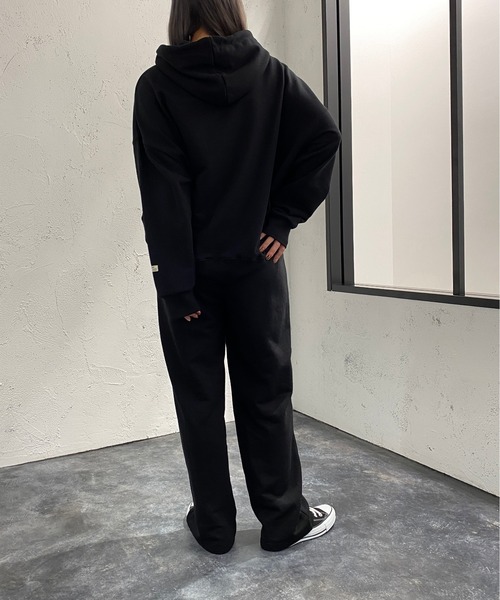 apres jour mignon（アプレジュールミニョン）の「刺繍ロゴ入りフーディー【SETUP着用可能】【ZOZOTOWN限定アイテム】（パーカー・レディース・ブラック/パープル/ナチュラル/ダークグリーン・X-LARGE/フリー）」の13枚目の写真