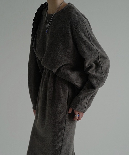 Gather round hem wool tops chw22s015